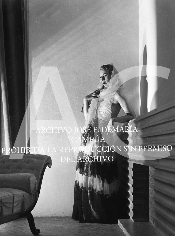 Modelos de Yvonne Letonge