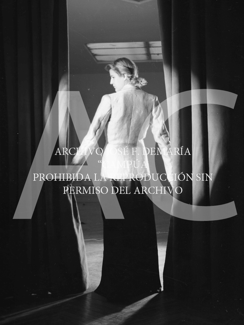 Modelos de Yvonne Letonge