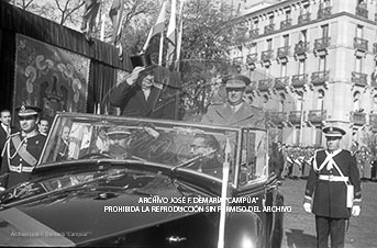 Visita de Iskander Mirza