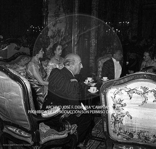 Visita de Iskander Mirza