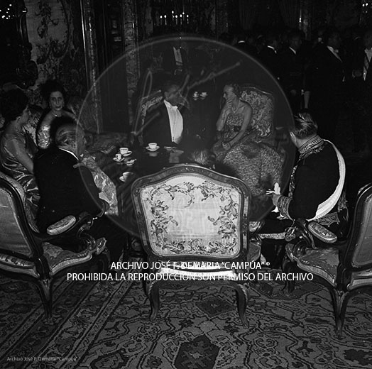 Visita de Iskander Mirza