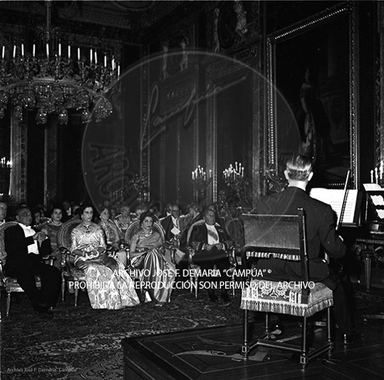 Visita de Iskander Mirza