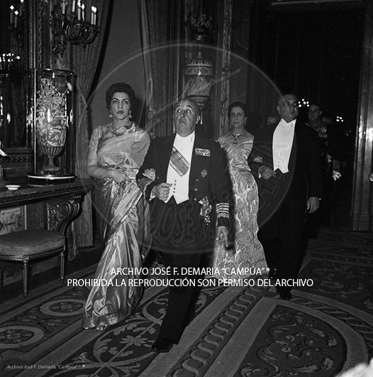 Visita de Iskander Mirza