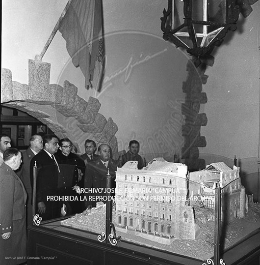 Visita de Iskander Mirza