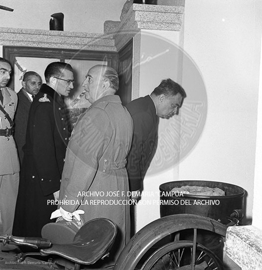 Visita de Iskander Mirza