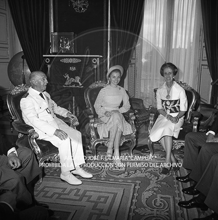 Audiencia a Estela Martínez de Perón