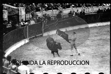 Corrida de Toros en San Sebastián. Manolo Bienvenida