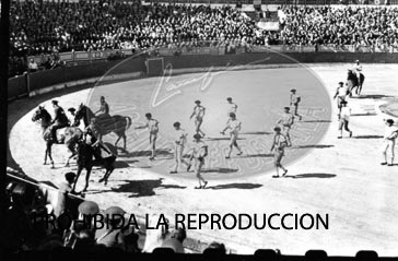 Corrida de Toros en San Sebastián. Manolo Bienvenida