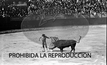 Corrida de Toros en San Sebastián. Manolo Bienvenida
