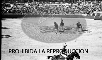 Corrida de Toros en San Sebastián. Manolo Bienvenida