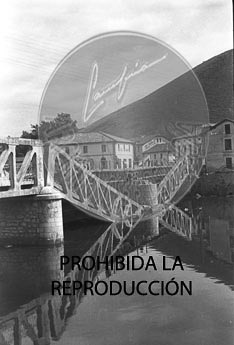 San Vicente de la Barquera destruido, avance hacia Asturias