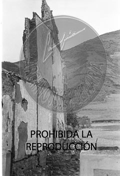 San Vicente de la Barquera destruido, avance hacia Asturias