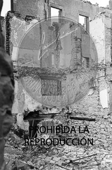 San Vicente de la Barquera destruido, avance hacia Asturias