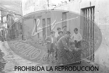 San Vicente de la Barquera destruido, avance hacia Asturias