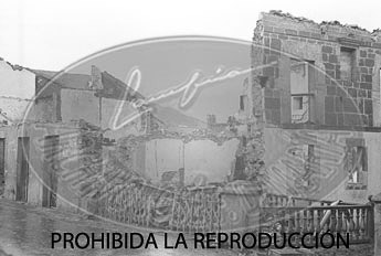 San Vicente de la Barquera destruido, avance hacia Asturias