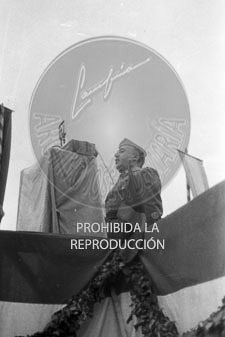 Condecoracion  a la Unidad Italiana Flechas Negras en Mérida