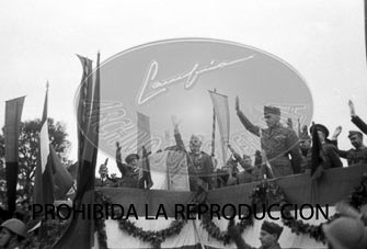 Condecoracion  a la Unidad Italiana Flechas Negras en Mérida