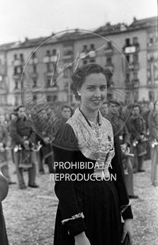 Imposición de la Cruz Laureada de San Fernando a Navarra