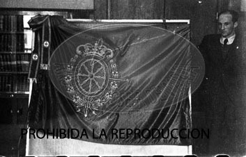 banderas utilizadas en la concesión de la Laureada a Navarra