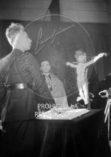 Primer Consejo Nacional de Falange, jura de los consejeros