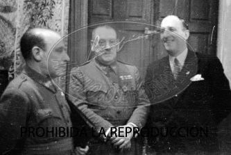 Reunion del primer gobierno de Franco