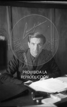 Jimenez Arnau en su despacho de Burgos