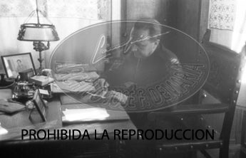 Fernandez Cuesta en su despacho de Burgos