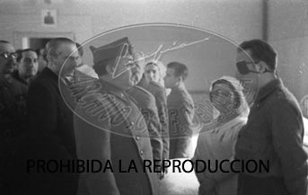 Franco visita el hospital de Burgos