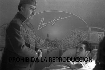 Franco visita el hospital de Burgos
