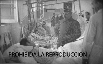Franco visita el hospital de Burgos