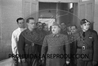 Franco visita el hospital de Burgos