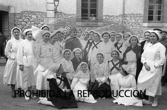 Franco visita el hospital de Burgos