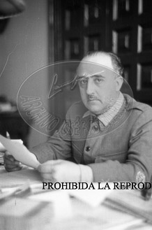 Franco en el centro de operaciones