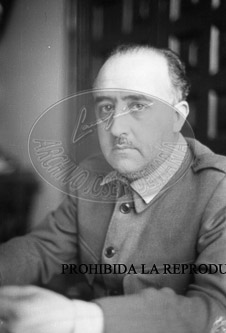 Franco en el centro de operaciones