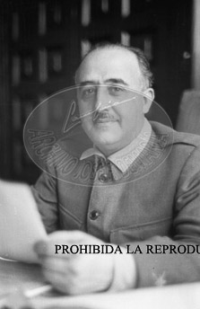 Franco en el centro de operaciones