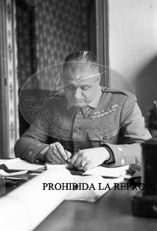 Franco en el centro de operaciones