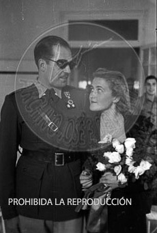 El teniente Ojinaga recibe el titulo de Ingeniero