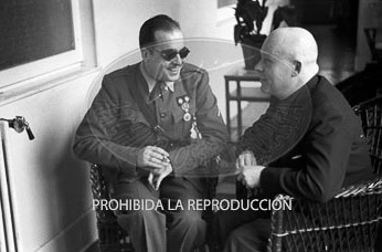 El teniente Ojinaga recibe el titulo de Ingeniero