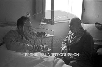 El teniente Ojinaga recibe el titulo de Ingeniero