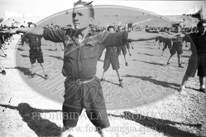 Concentracion de la OJE en Sevilla, 1938