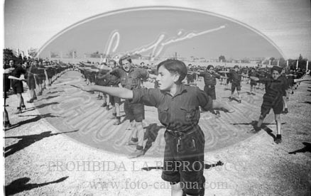 Concentracion de la OJE en Sevilla, 1938