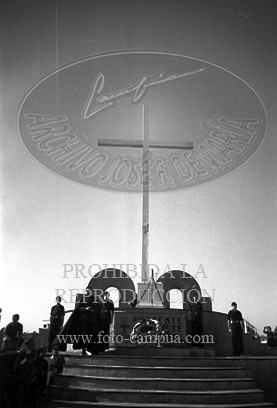 Concentracion de la Falange y de la OJE en Sevilla, 1938. Queipo de Llano, Fernandez Cuesta