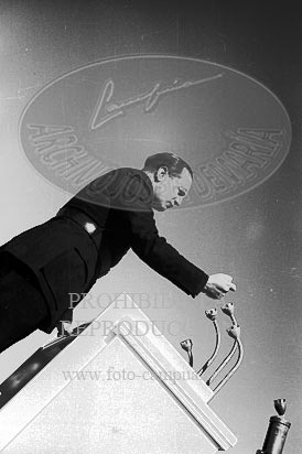 Concentracion de la Falange y de la OJE en Sevilla, 1938. Queipo de Llano, Fernandez Cuesta