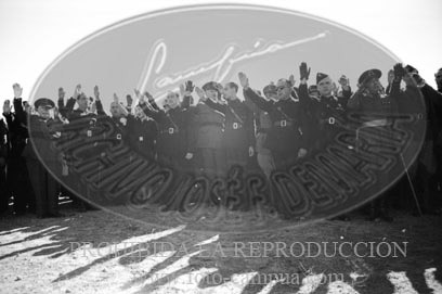 Concentracion de la Falange y de la OJE en Sevilla, 1938. Campamento 29 de Octubre