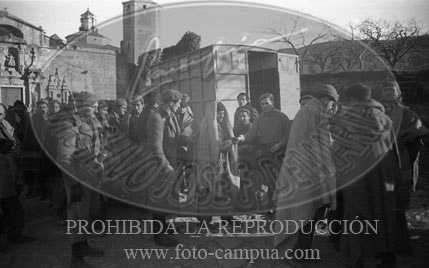 Prisioneros republicanos en el Monasterio de Poblet