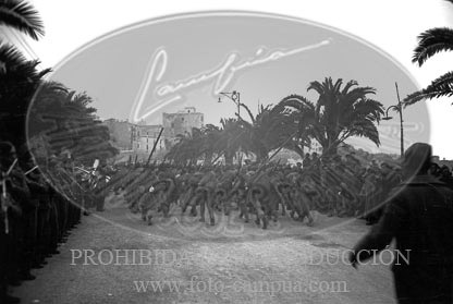 El Ejercito del Norte desfila en Tarragona