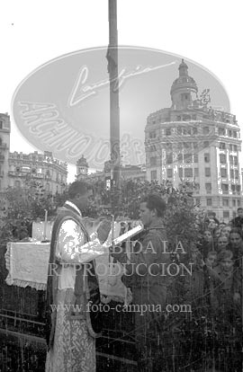 Toma de Barcelona por el Ejército Nacional, Misa de accion de gracias en la Plaza de Cataluña