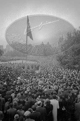 Toma de Barcelona por el Ejército Nacional, Misa de accion de gracias en la Plaza de Cataluña