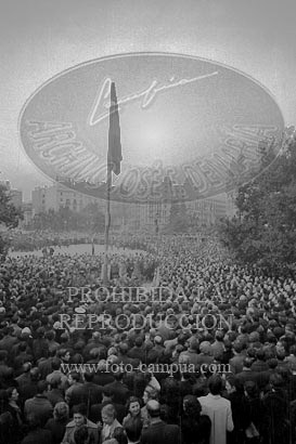 Toma de Barcelona por el Ejército Nacional, Misa de accion de gracias en la Plaza de Cataluña