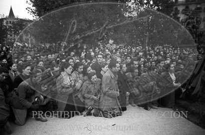 Toma de Barcelona por el Ejército Nacional, Misa de accion de gracias en la Plaza de Cataluña